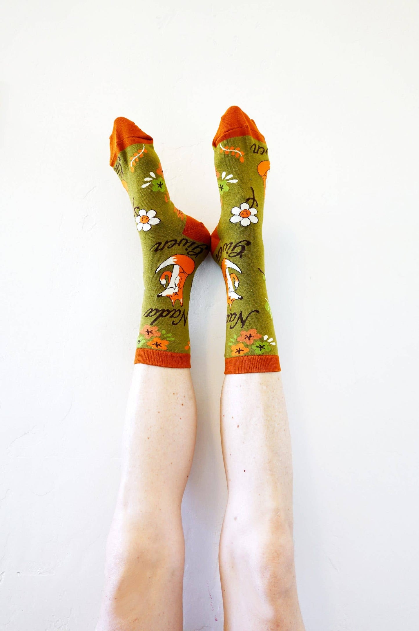 NADA FOX GIVEN WOMEN'S CREW SOCKS