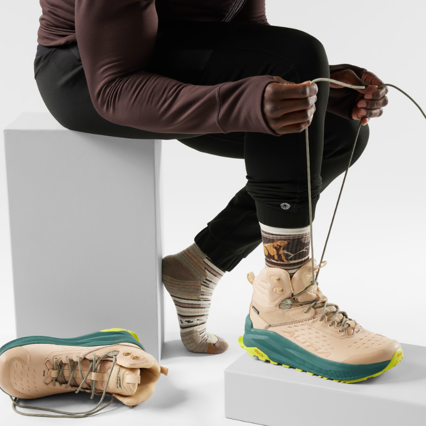 Hike Targeted Cushion Bear Stripe Mid Crew Socks