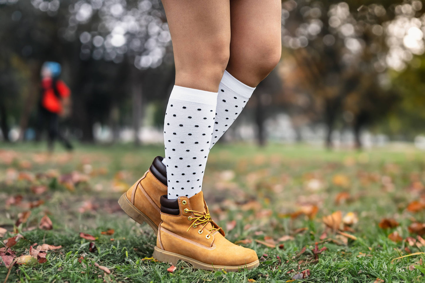 Women's Classic Polka Dots Bamboo Blend 8-15mmHg Graduated Compression Socks