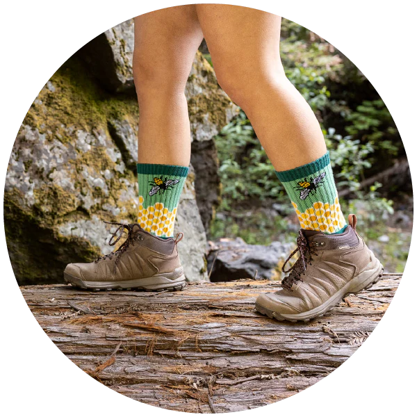 HOME SWEET HONEYCOMB MERINO WOOL WOMEN'S CREW SOCKS