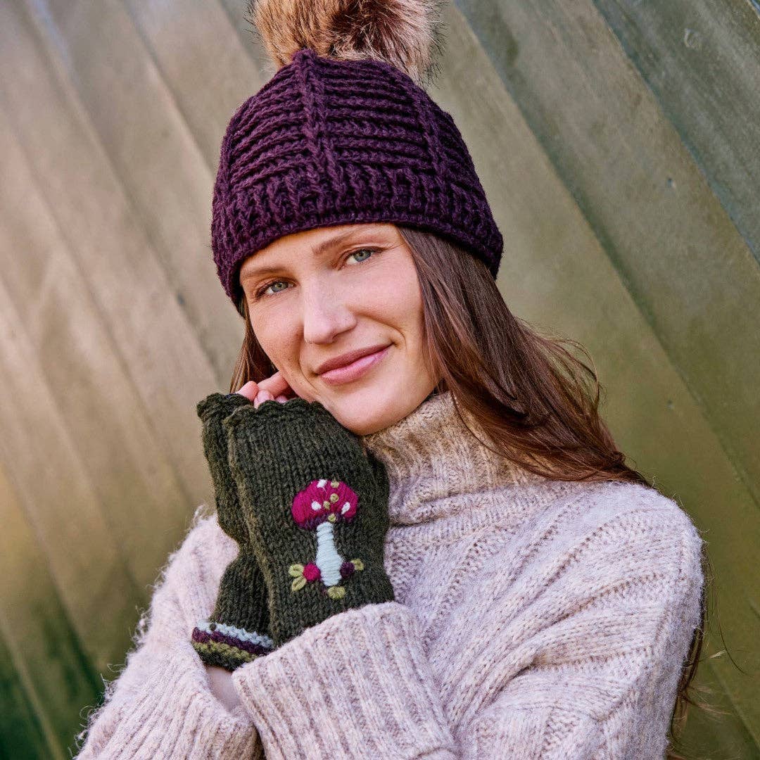 Lydia Blackpine Knit Handwarmers
