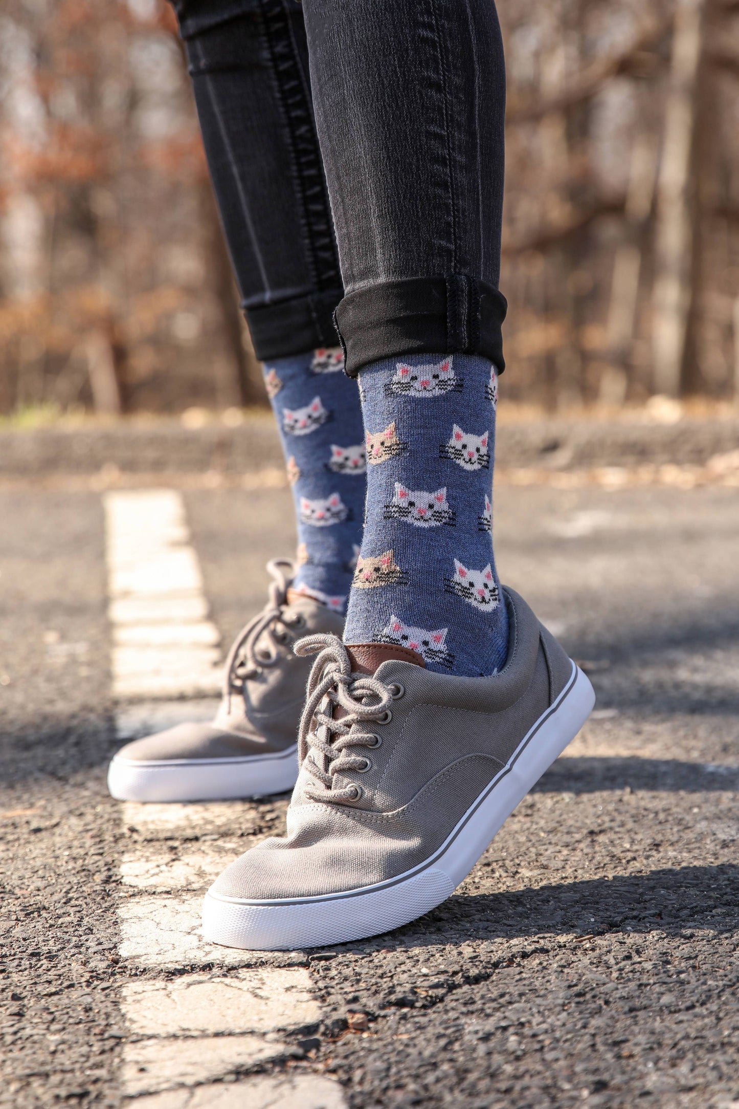 WOMEN'S CAT FACE CASHMERE BLEND CREW SOCKS
