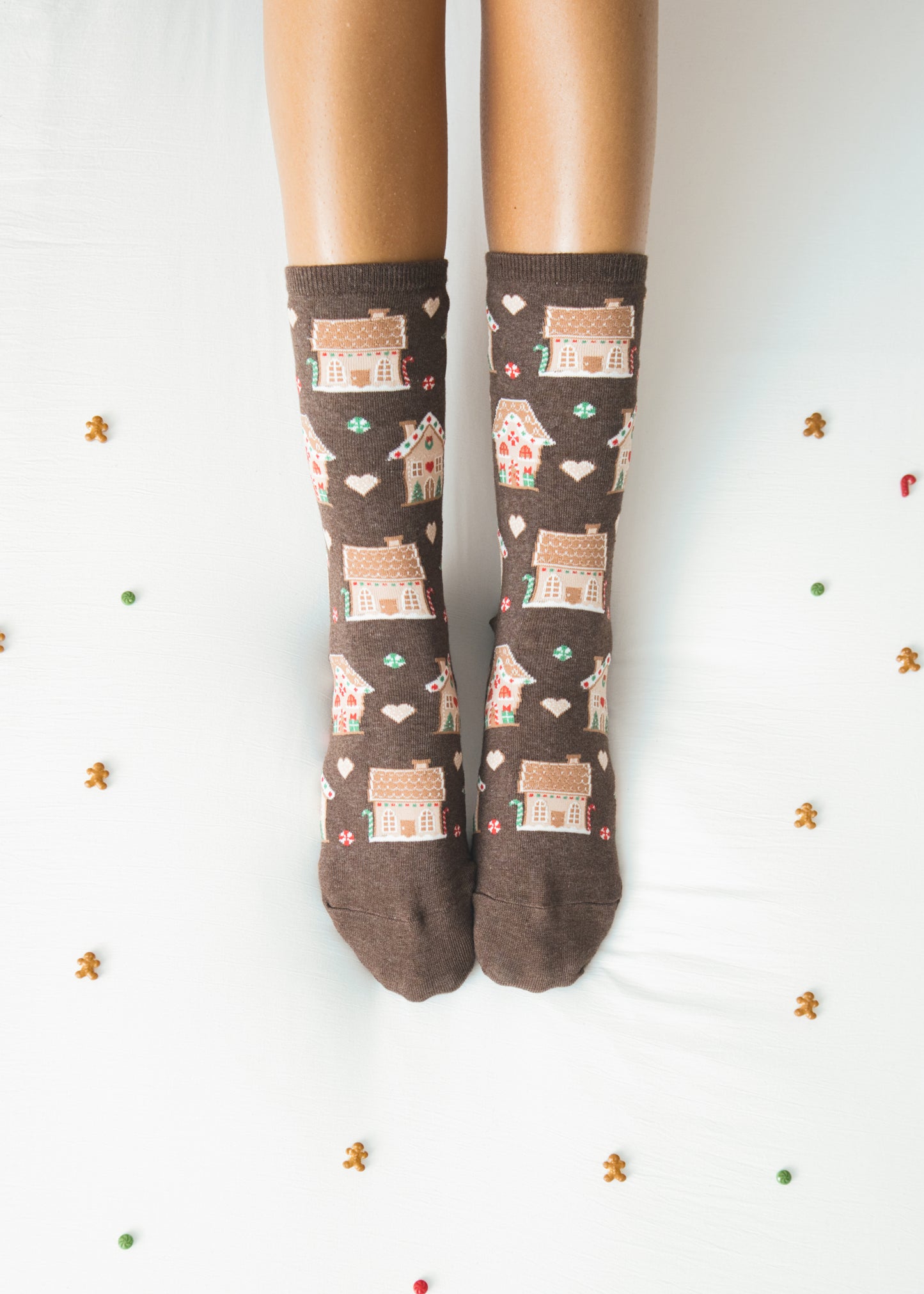 GINGERBREAD HOUSES WOMEN'S COTTON CREW SOCKS