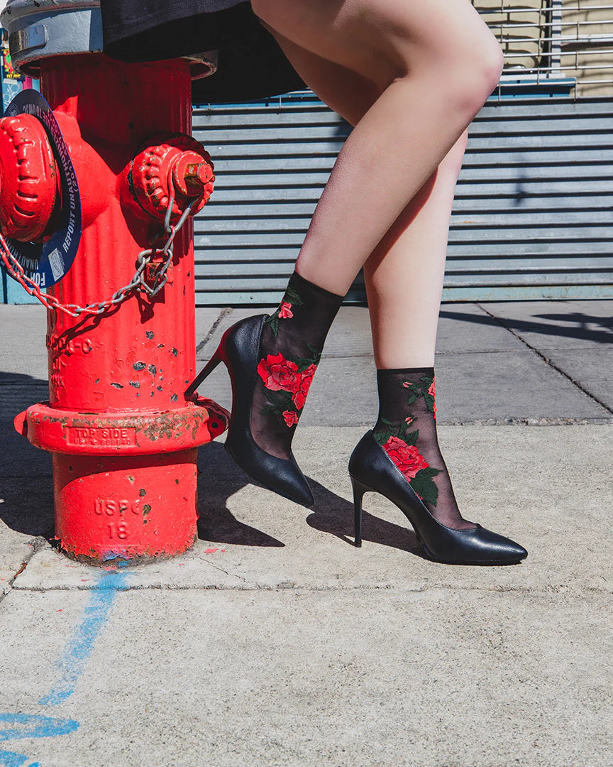 BEAUTY ROSE GARDEN SHEER SEE-THROUGH ANKLE SOCKS