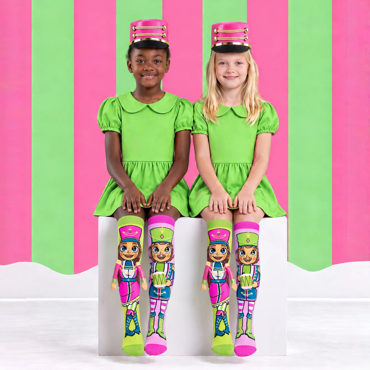 NUTCRACKER SOCKS