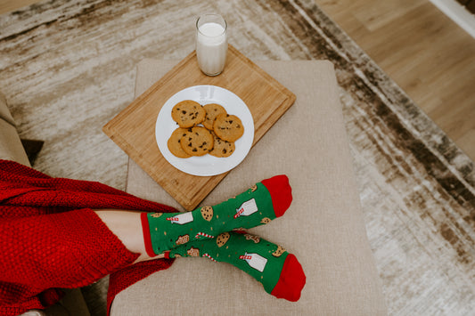 SANTA'S MILK AND COOKIES WOMEN'S COTTON CREW SOCKS