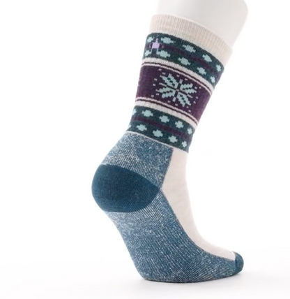 Everyday Cozy Snowflake Dream Crew Socks