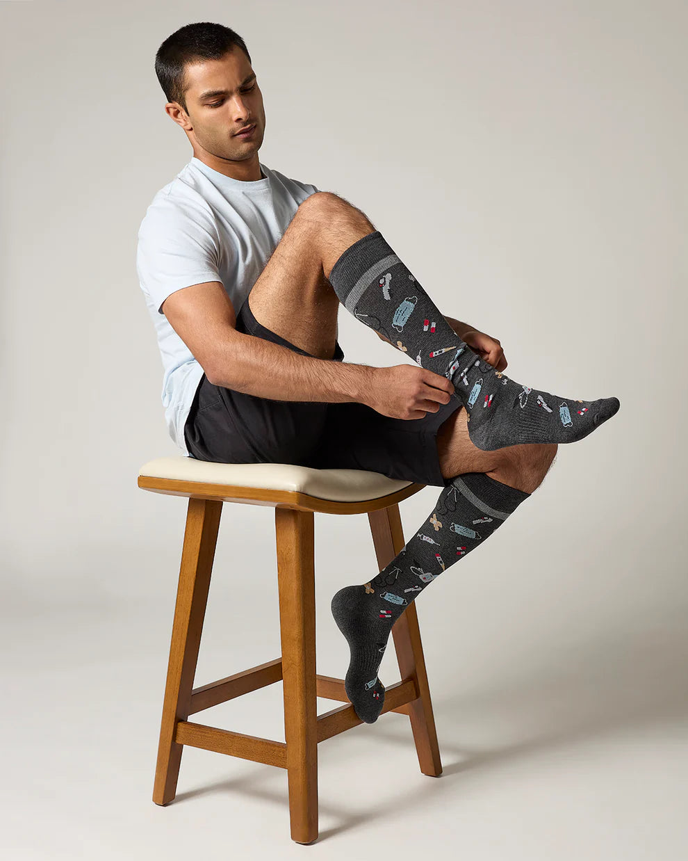 Medical Supplies 8-15 mmHg Graduated Cotton Compression Socks