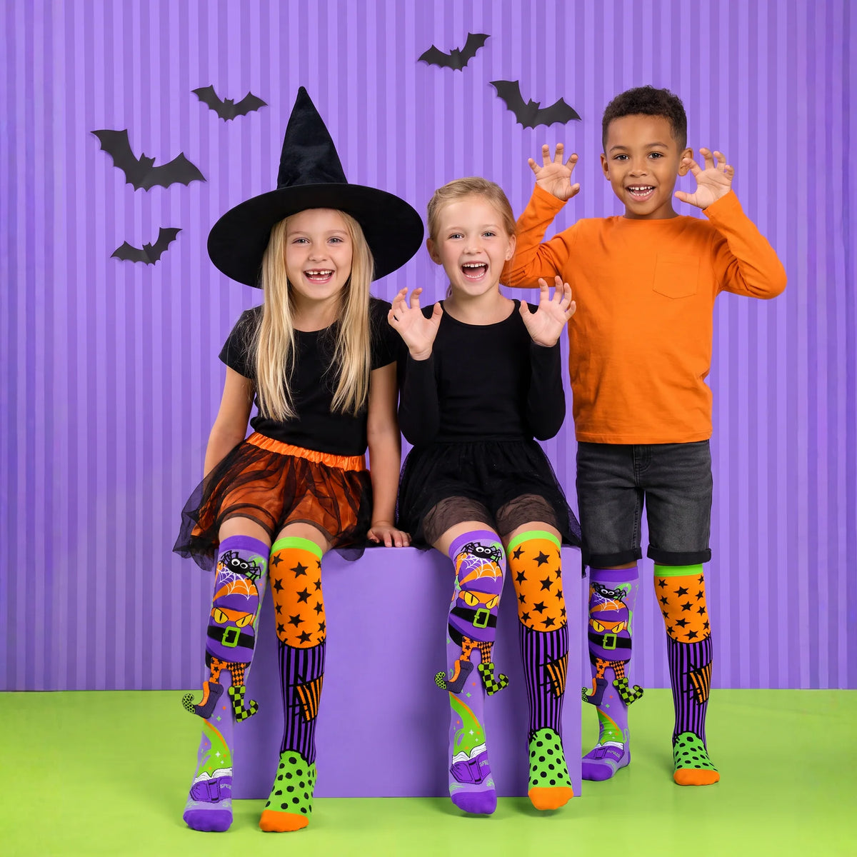 WITCH HAT SOCKS