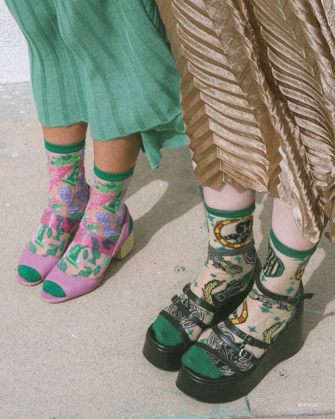 Wicked All Roads Lead to Oz Shimmer Sheer Crew Socks